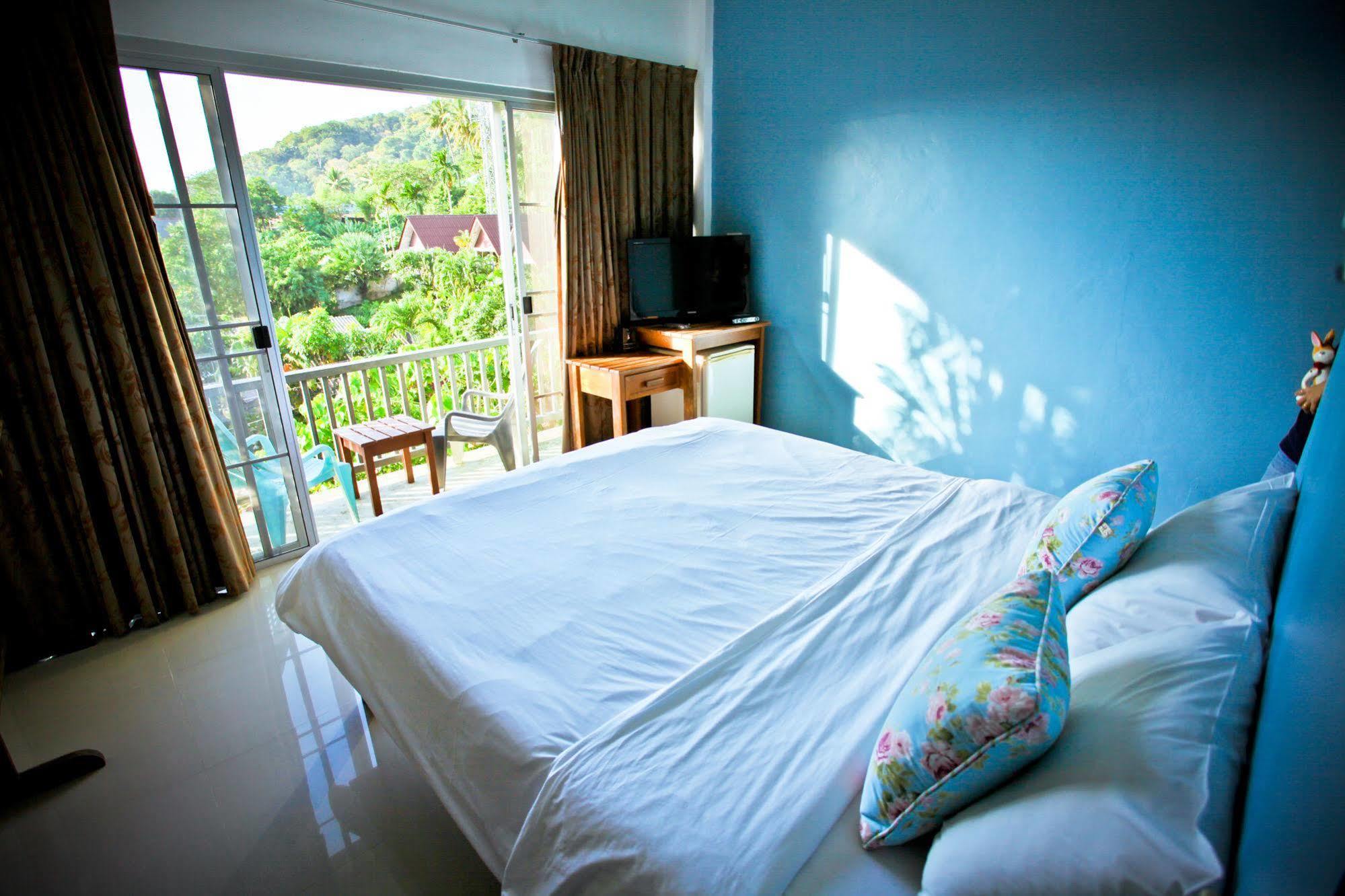 Boondaree Home Resort Bãi biển Kata Ngoại thất bức ảnh