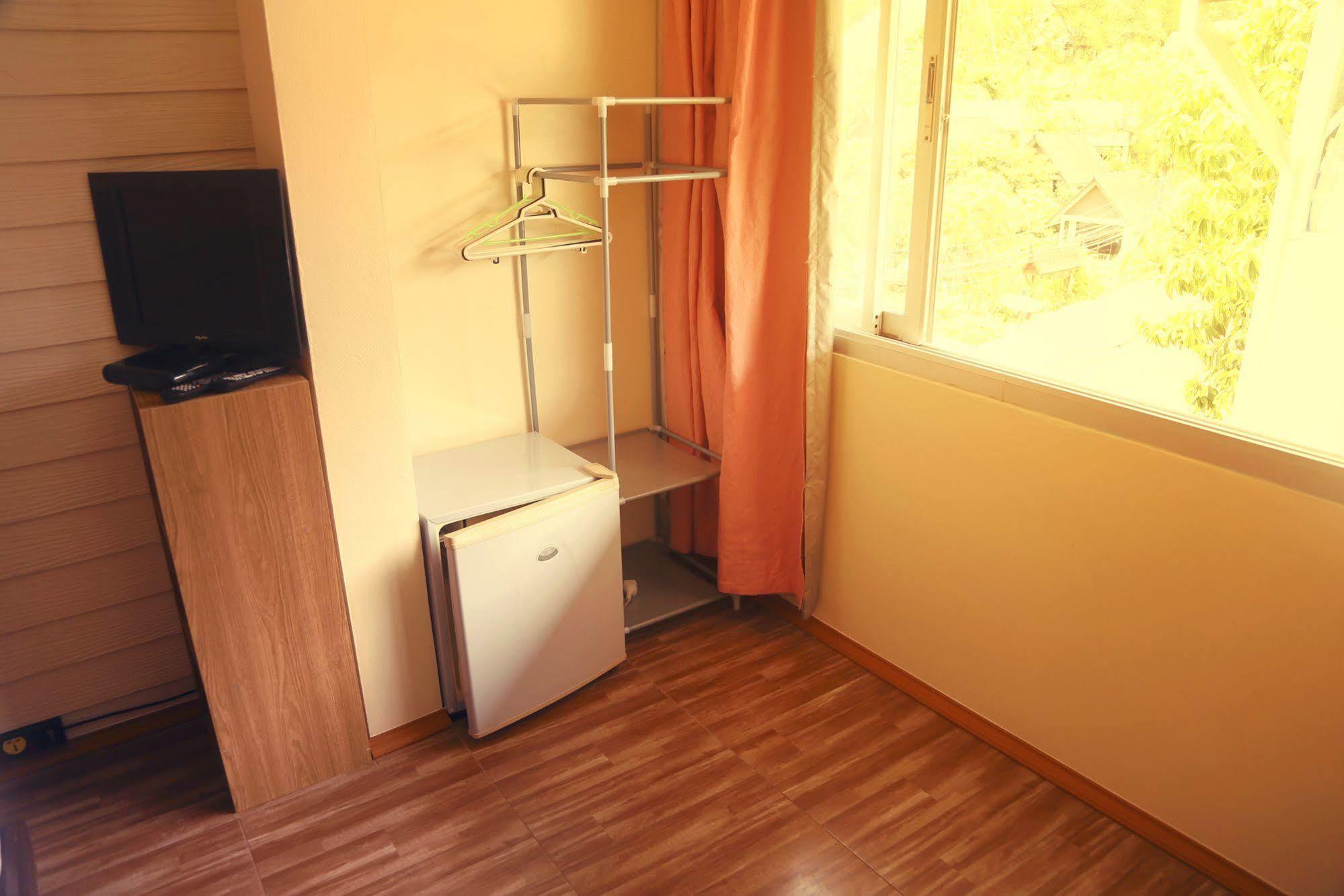 Boondaree Home Resort Bãi biển Kata Ngoại thất bức ảnh